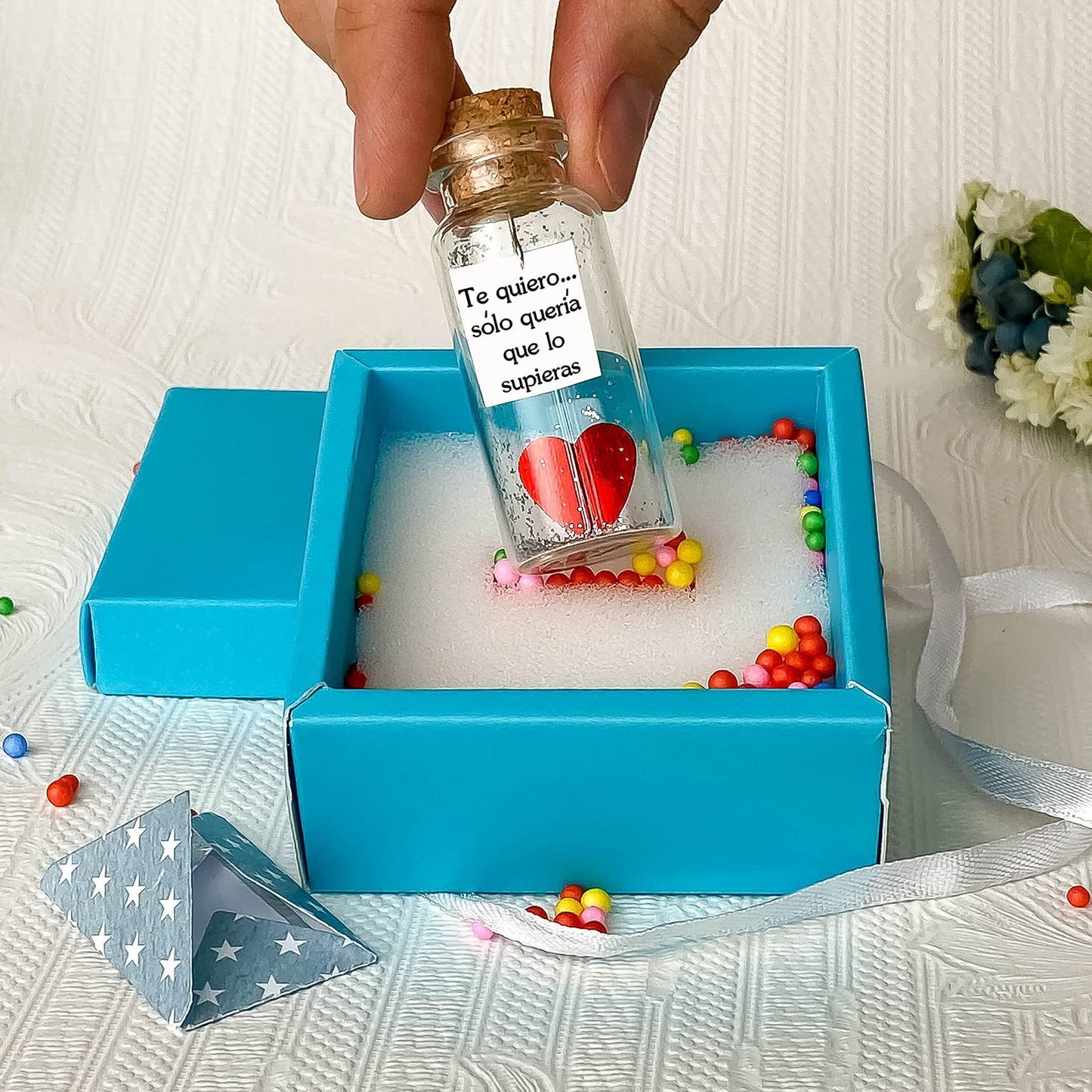 Mensaje romántico en una botella para regalar a tu novio o novia   Tarro de los deseos con una tarjeta para tu esposo o esposa (bottle in teal blue box Te quiero… sólo quería que lo supieras)