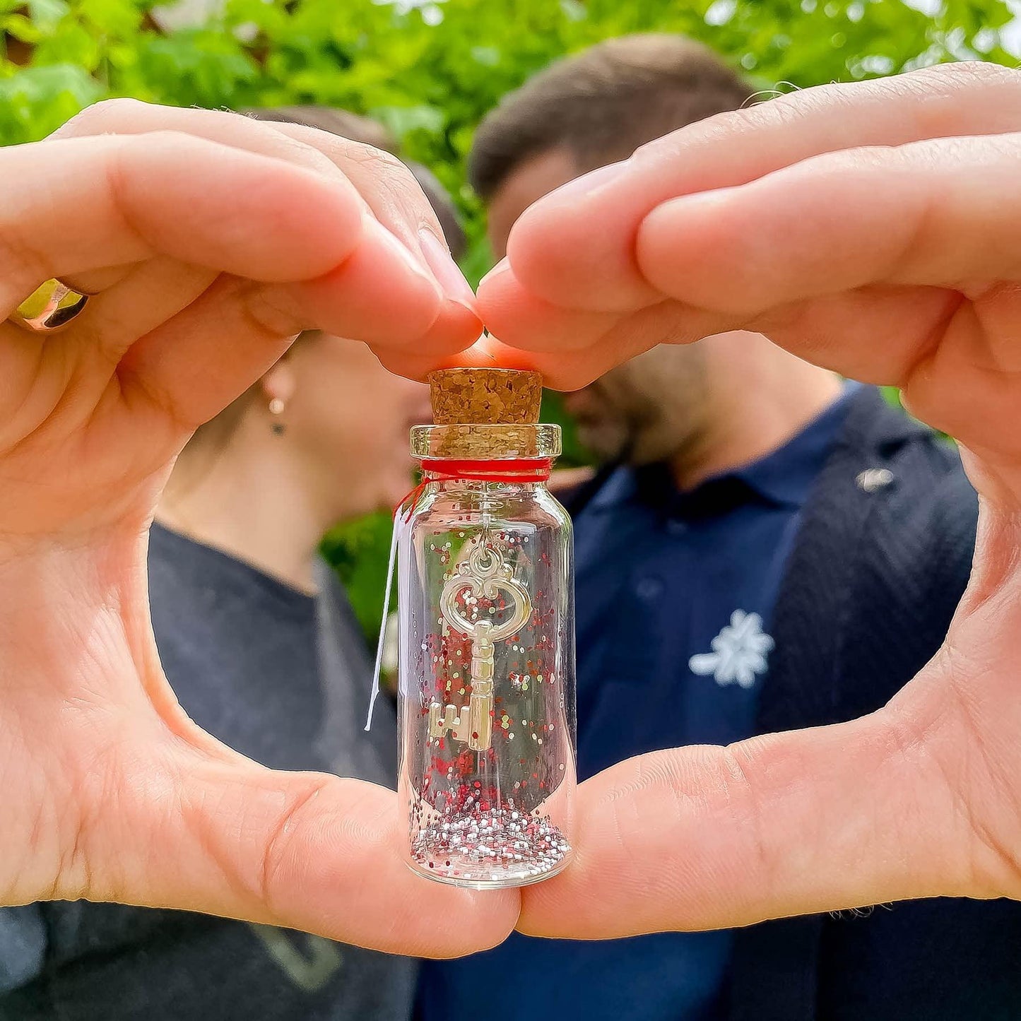Mensaje romántico en una botella para regalar a tu novio o novia   Tarro de los deseos con una tarjeta para tu esposo o esposa (in a bottle Tu tienes la llave de mi corazón)