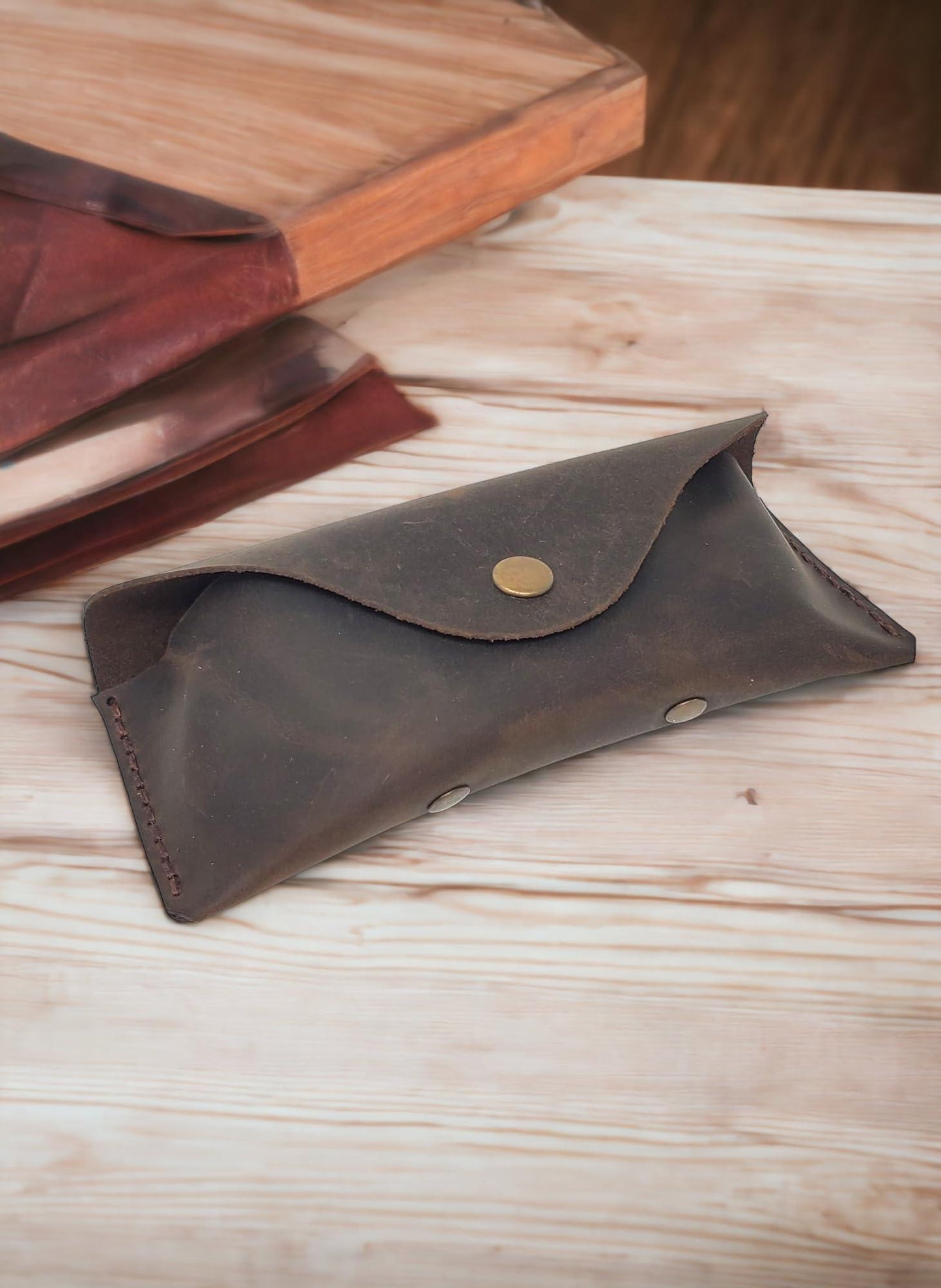MyMesken Leather Eyeglass Case  Glasses Case   Sunglass Case   Genuine Leather Eyeglasses Case with Snap Closure
